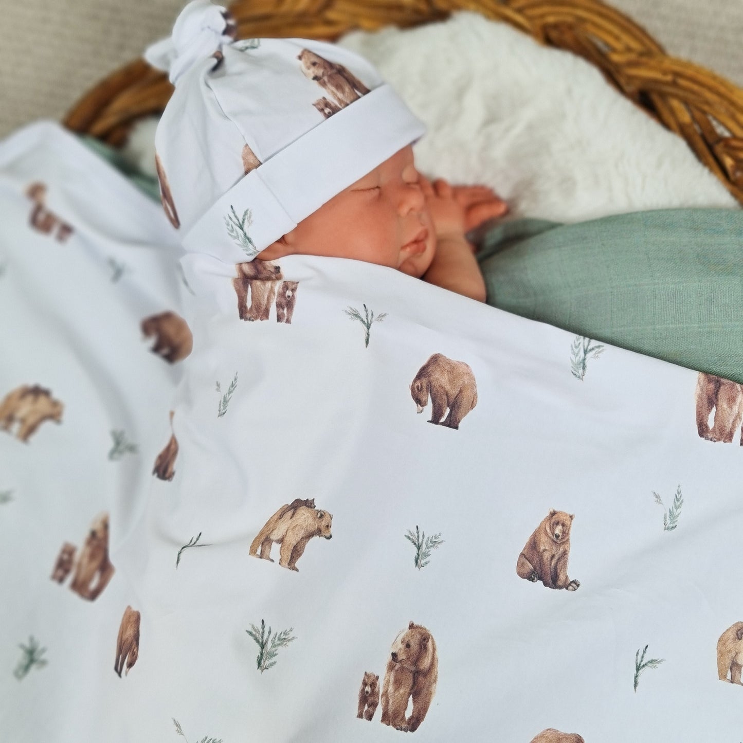 Bear - Newborn baby beanie