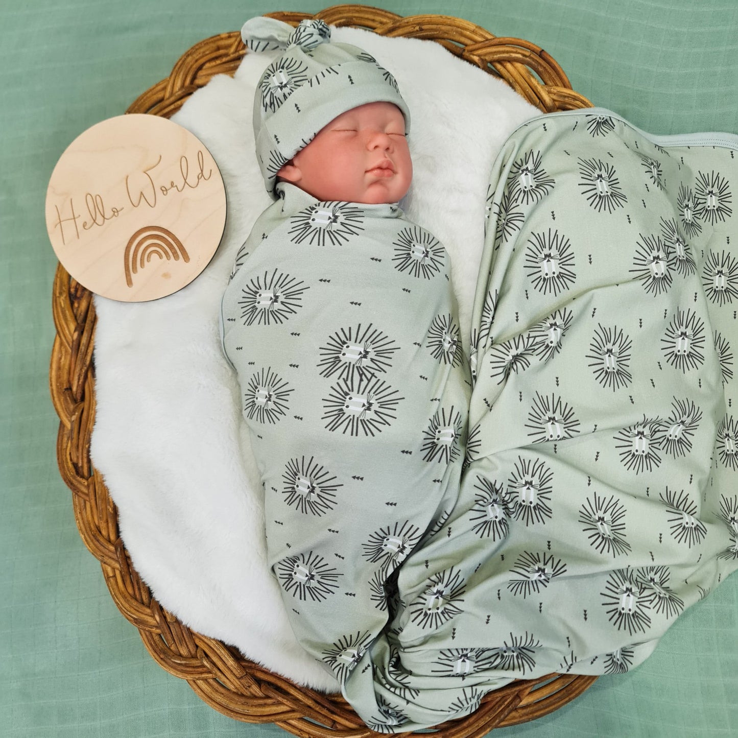 Lion blanket with hat - swaddle set