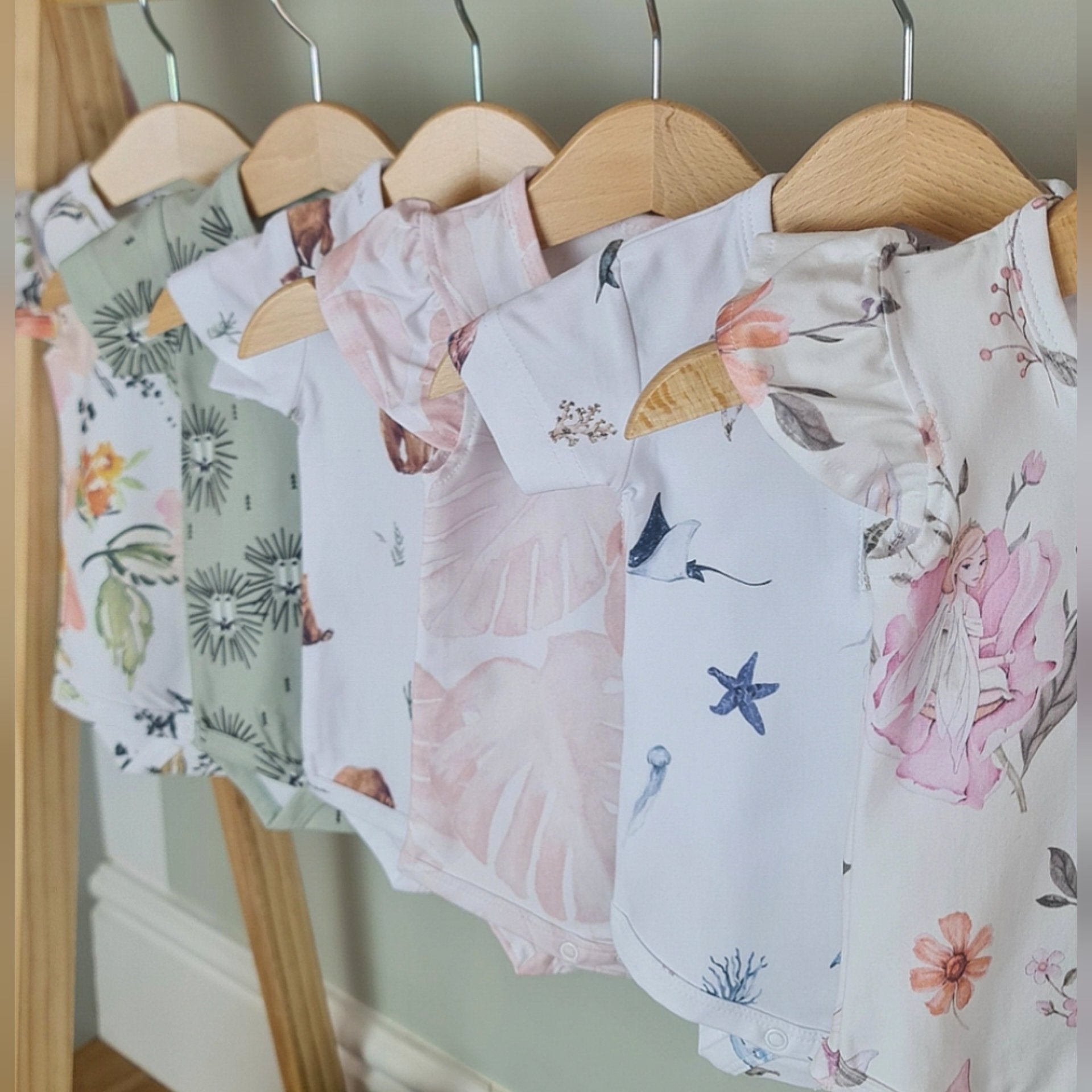 Baby Girl Short Sleeve Bodysuit Cute Floral And Fairy Design Minky