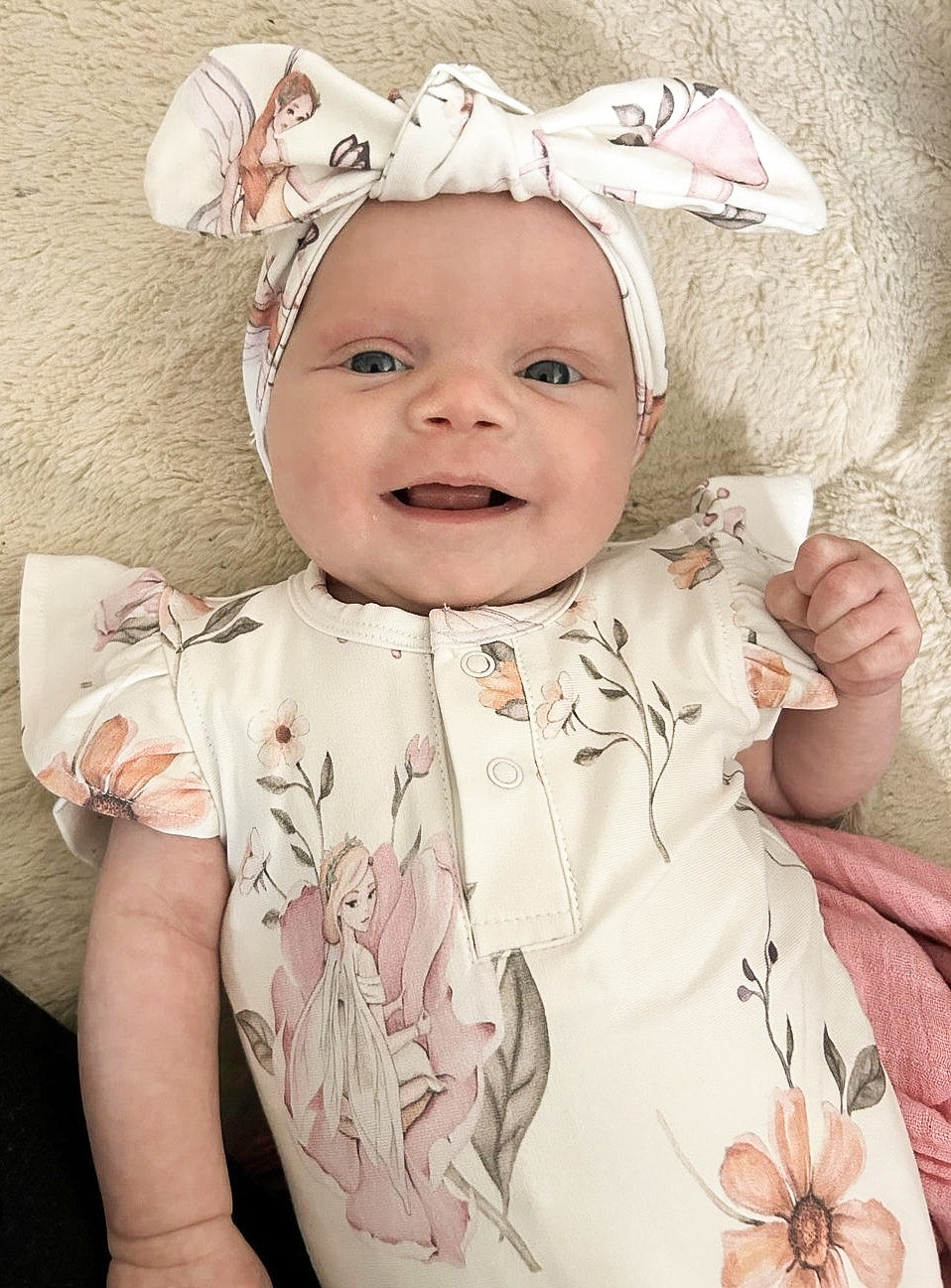 Baby top floral bodysuit